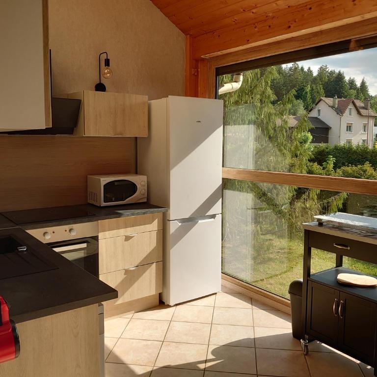 Grand Appartement à Gerardmer - Appartement 2 Chambres avec Vue sur la Montagne - 7