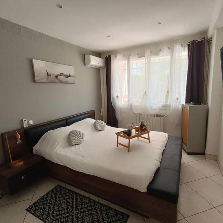50m2 plein centre au calme et proche mer et marché - Appartement 1 Chambre - 2