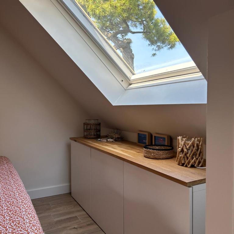 T2 Super Cosy à la cîme des pins proche av de Gaulle place de parking et wifi - Appartamento con 1 Camera da Letto - 15