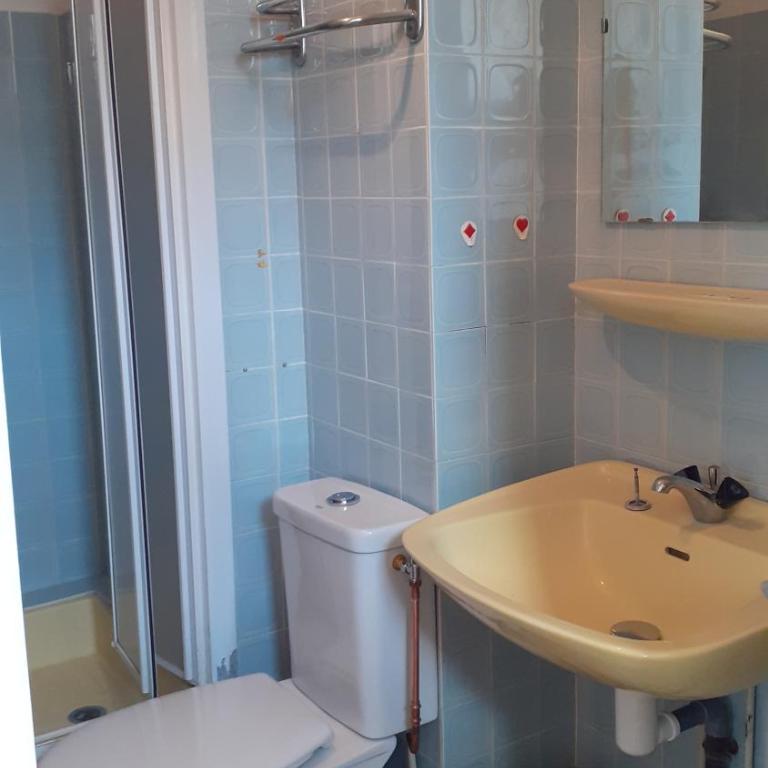 La Marina - One-Bedroom Apartment - 4