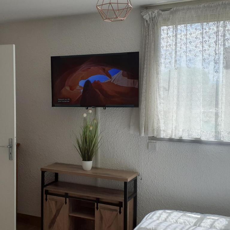 La Marina - One-Bedroom Apartment - 15