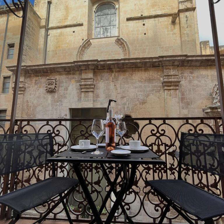 WineExperience- WINE&JACUZZI SUITE - Suite King con Vasca Idromassaggio - 12