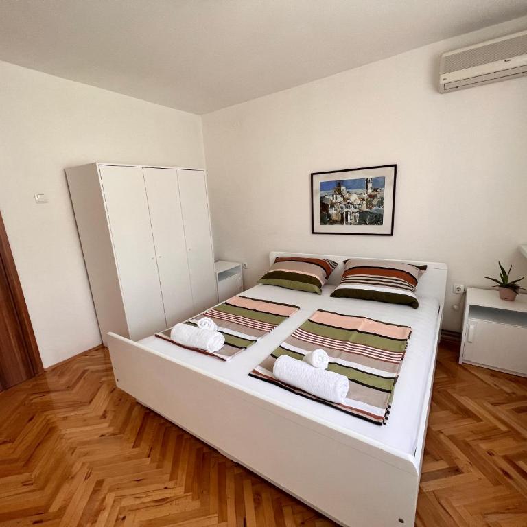 Guest House Kiwi Mostar - One-Bedroom Apartment - 4