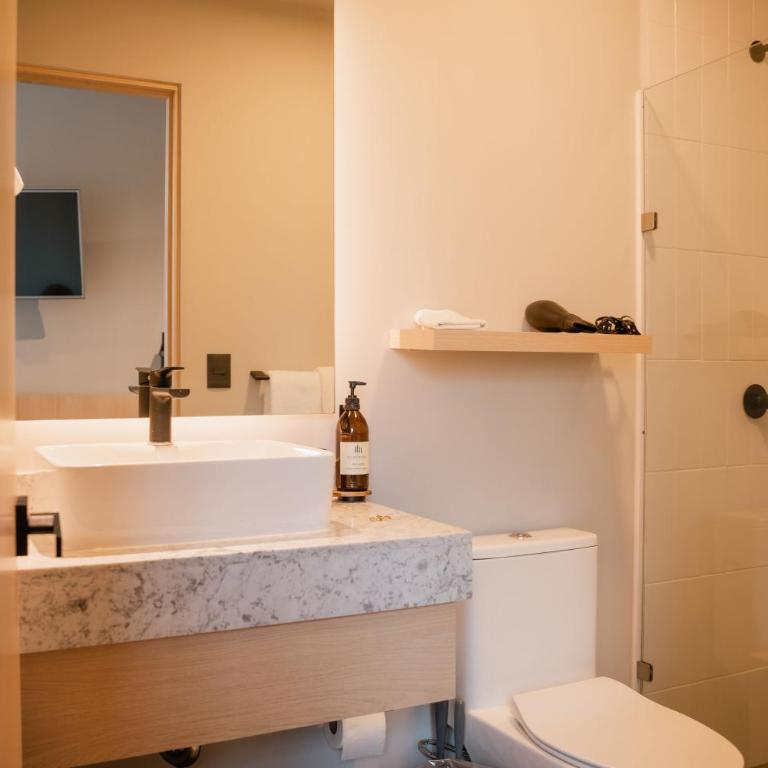 Casa Lomah WTC - Deluxe Queen Room - 21