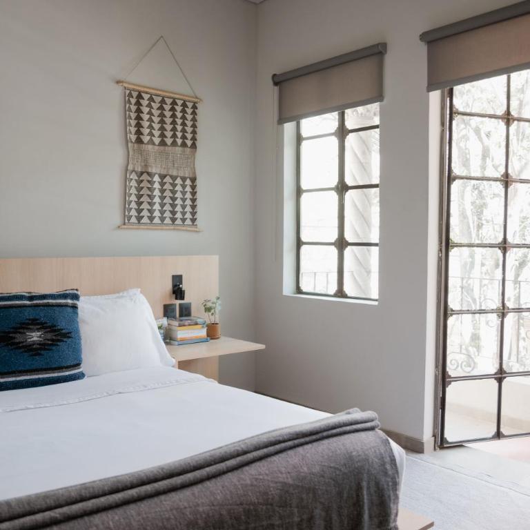 Casa Lomah WTC - Queen Room with Balcony - 7
