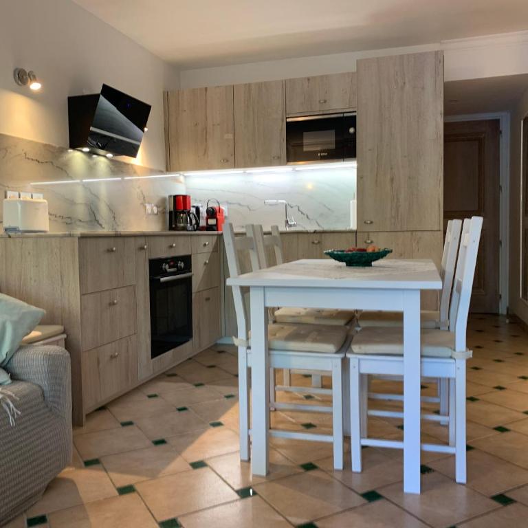 Les Lavandiers appartement rénové totale avec climatisation - Apartment mit 2 Schlafzimmern - 20