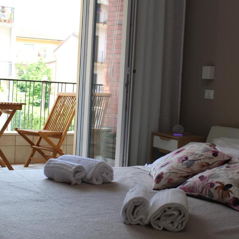 Aurora BnB - Camera Matrimoniale con Bagno Privato Esterno - 4