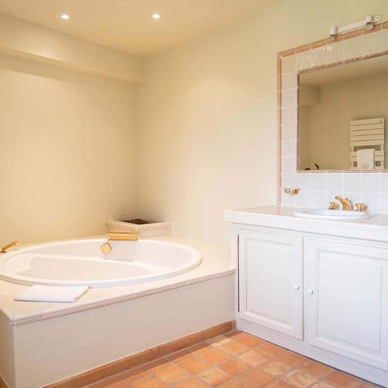 Château les Crostes - Suite Standard - 3