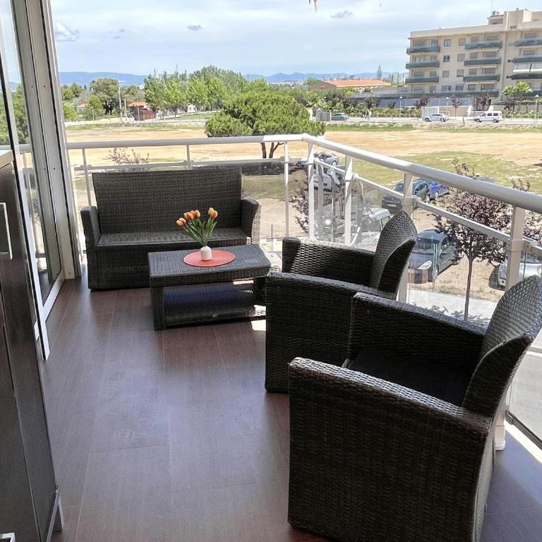 APARTBEACH EUROPEOS JUNTO PLAYA CLIMATIZADO CON GRAN TERRAZA y MUY LUMINOSO - Two-Bedroom Apartment - 17