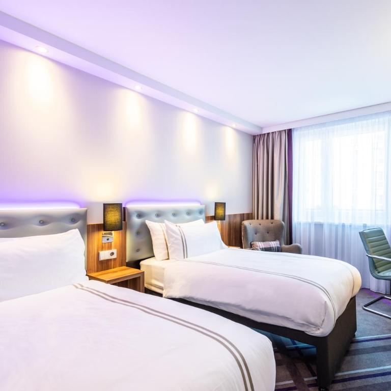 Premier Inn Nürnberg City Centre - Standard Zweibettzimmer - 1