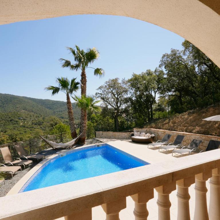 Villa Treehouse by Alvent Holidays - Casa - 45