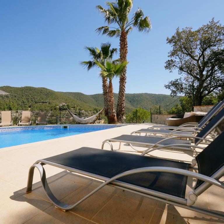 Villa Treehouse by Alvent Holidays - Casa - 46