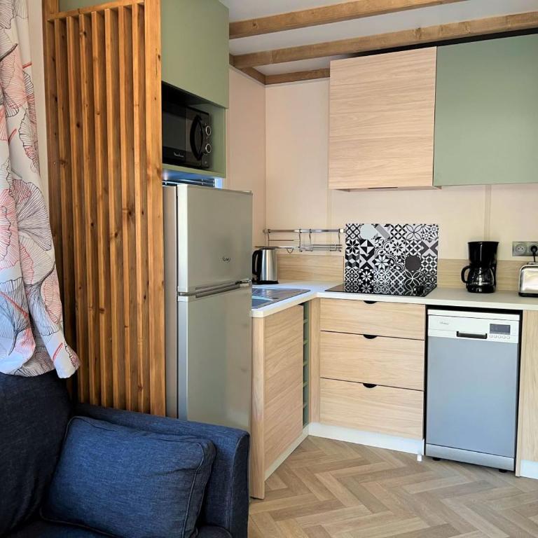 Camping la Tamarissière - Privilege Two-Bedroom Cottage - 1