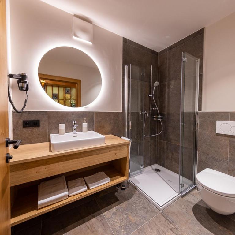 Appartements Fürstauer - One-Bedroom Apartment with Balcony - 11
