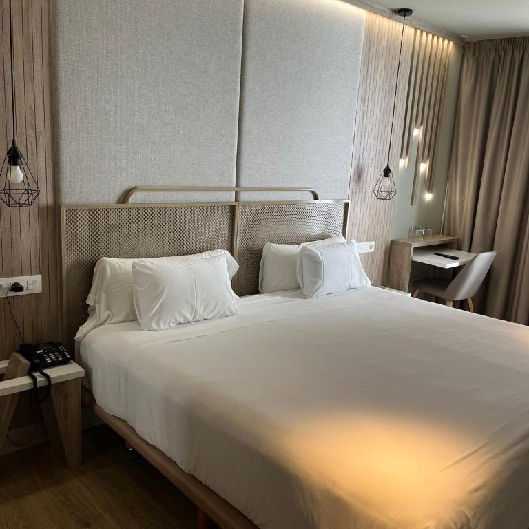 IMI Hotel & Spa - Habitación Triple con terraza - 3