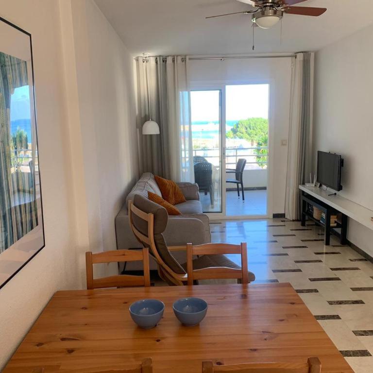 Acogedor apartamento frente al mar con piscina - Apartamento de 2 dormitorios - 5