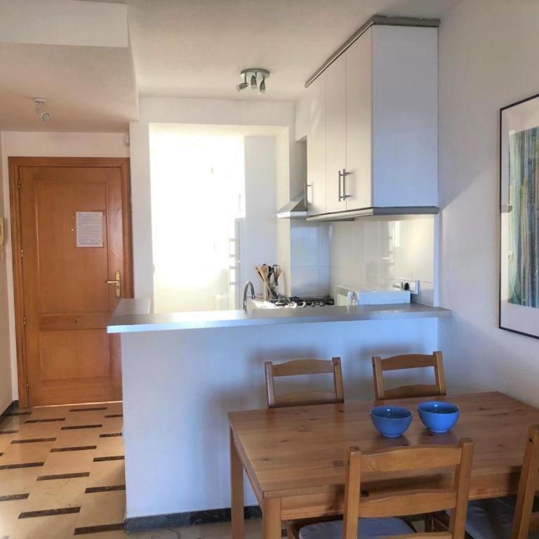 Acogedor apartamento frente al mar con piscina - Apartamento de 2 dormitorios - 7