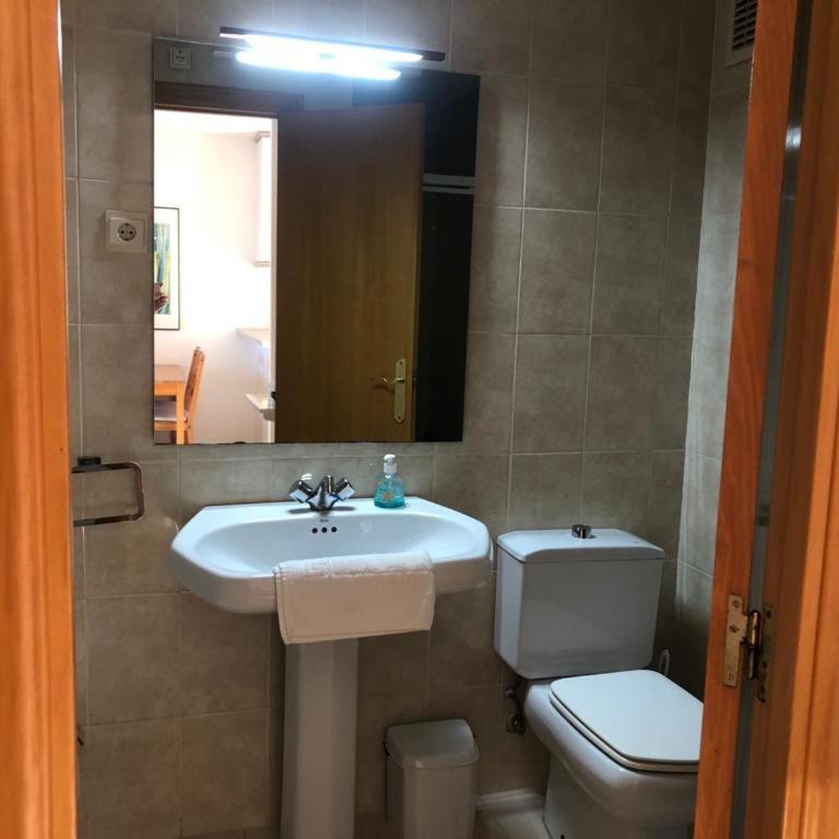 Acogedor apartamento frente al mar con piscina - Apartamento de 2 dormitorios - 15