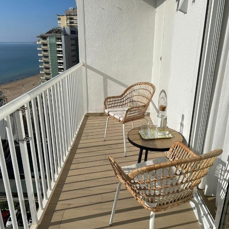 Charming apartment Playmon Bacana 14 - Two-Bedroom Apartment - 17