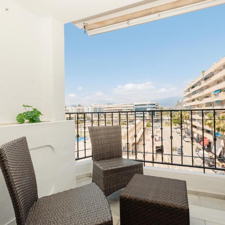 Vacation apartment with private parking in Puerto Banús - Apartamento de 2 dormitorios - 19