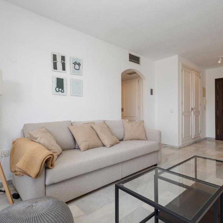 Vacation apartment with private parking in Puerto Banús - Apartamento de 2 dormitorios - 14