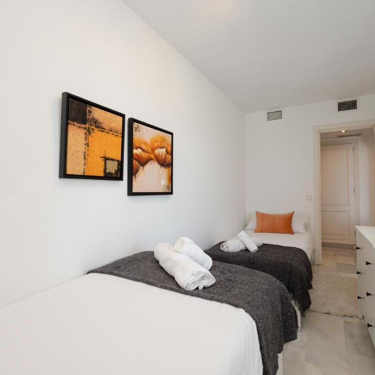 Vacation apartment with private parking in Puerto Banús - Apartamento de 2 dormitorios - 23