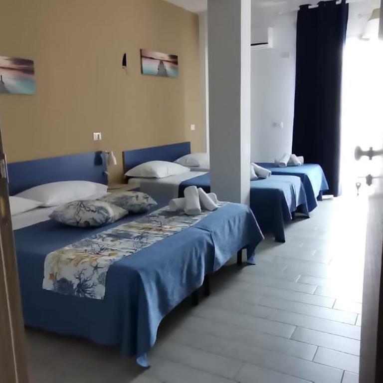 Giostemar Rooms - Playa Grande - Camera Quadrupla con Balcone - 3