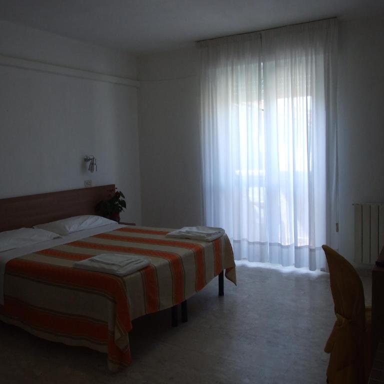 Hotel Derna - Camera Matrimoniale - 1