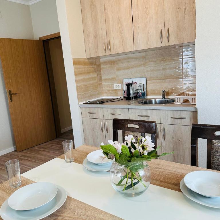 Apartmani Sunce - One-Bedroom Apartment - 6
