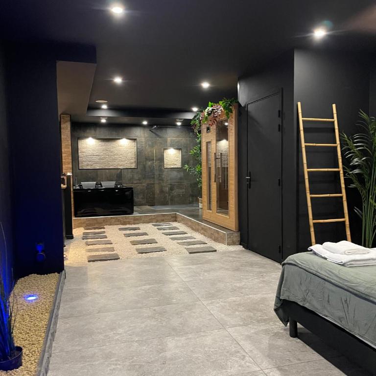 Spa & Love Exotic - Balnéo - Sauna - Parking - Appartement 1 Chambre - 12