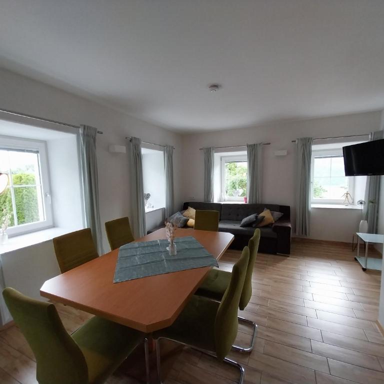 Waldner's Ferienwohnung - Apartment mit Blick auf die Berge - 19