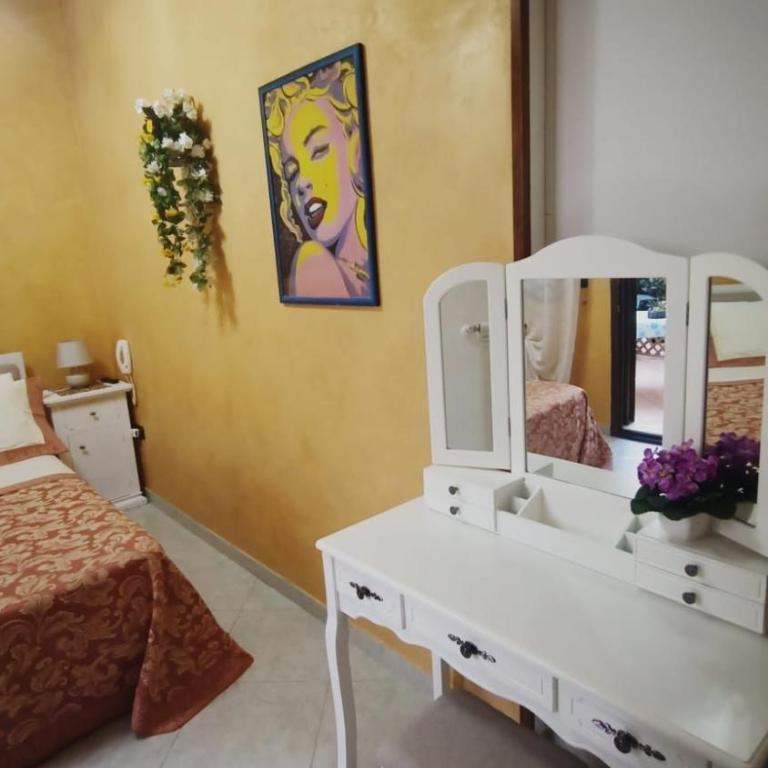 Notti Salentine - Triple Room with Private Bathroom - 4