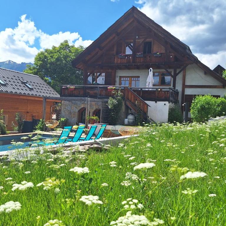 Chalet SERRE CAMBEOU Piscine&spa - Appartement 3 Chambres - 14