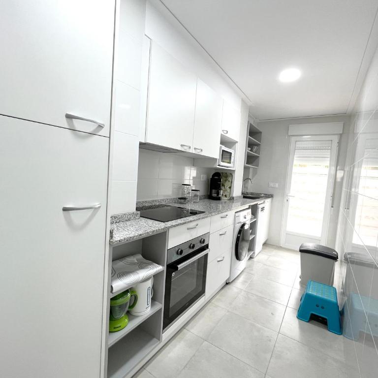 Holiday Beach Apartment - Apartamento - Planta baja - 9