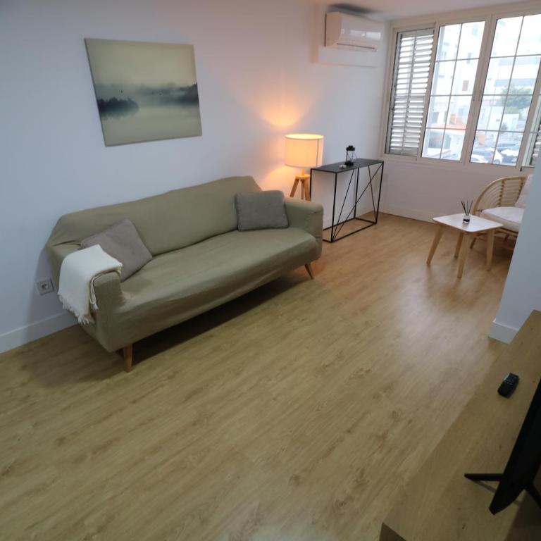 Lovelly renovated apartment - Two-Bedroom Apartment - 2