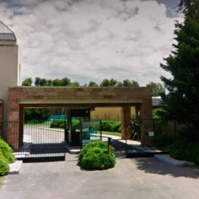 Casa con Pileta - Barrio Privado - Casa de 3 dormitorios - 6