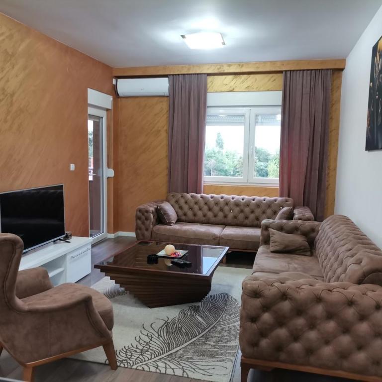 T lux apartman - Two-Bedroom Apartment - 13