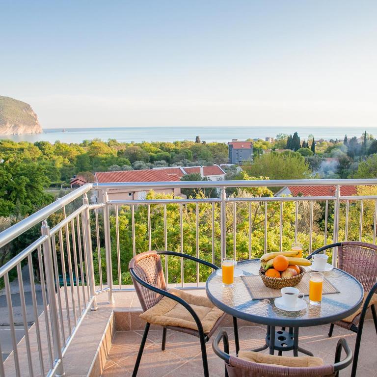 Pansion Nobel - Triple Studio with Balcony and Sea View - 1