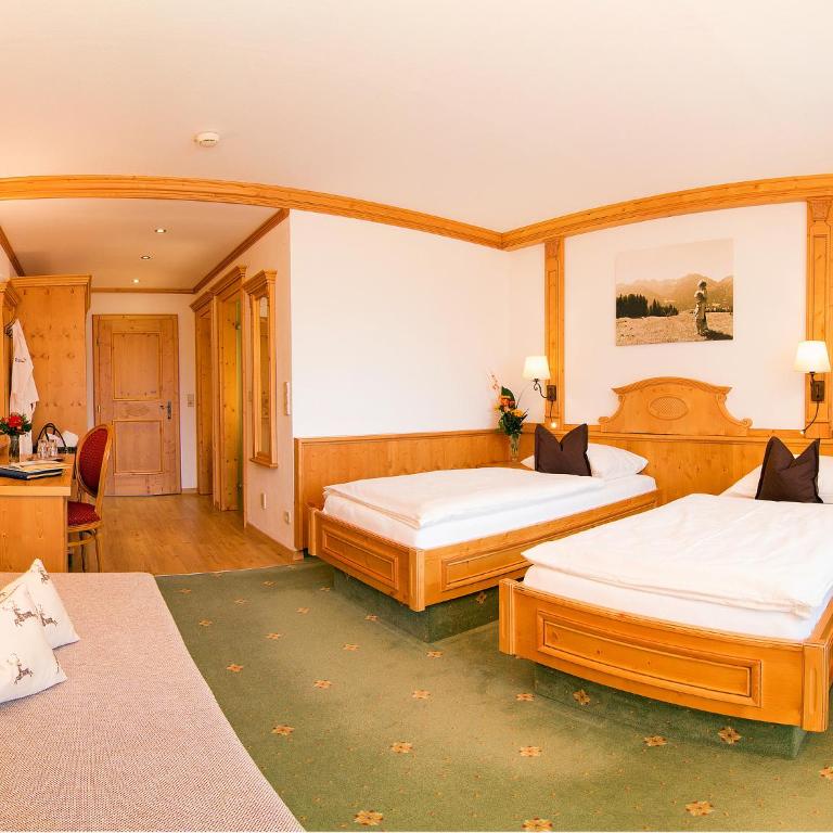 Alpenhotel Tirolerhof - Doppel- oder Zweibettzimmer - 4