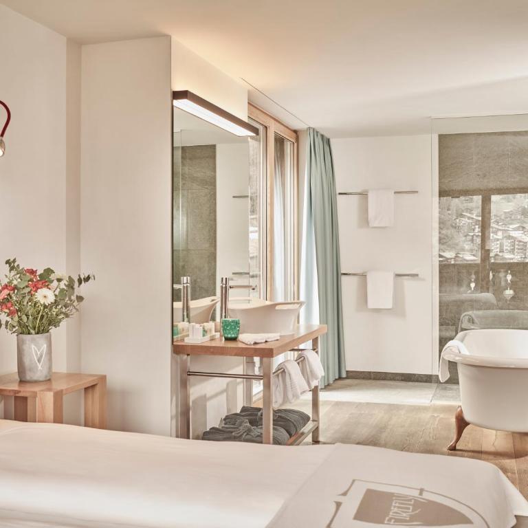Firefly Luxury Suites - Deluxe Suite Maxi - 4