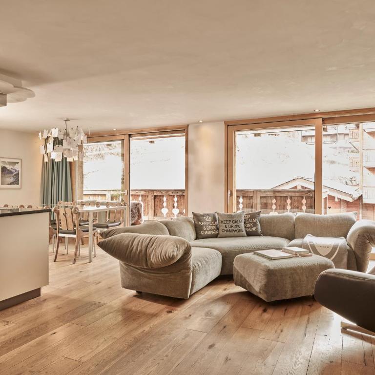 Firefly Luxury Suites - Deluxe Suite Maxi - 1