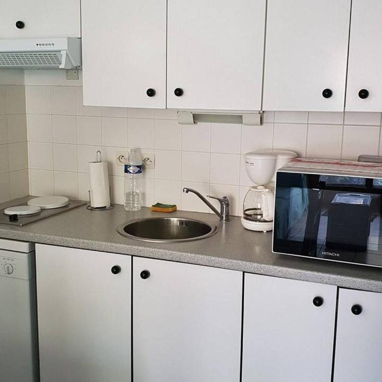Charmant pavillon avec mezzanine, à 900m de la plage, parking privé, pour 4 personnes à Argelès-sur-Mer - FR-1-388-113 - Maison de Vacances (4 Adultes) - 3