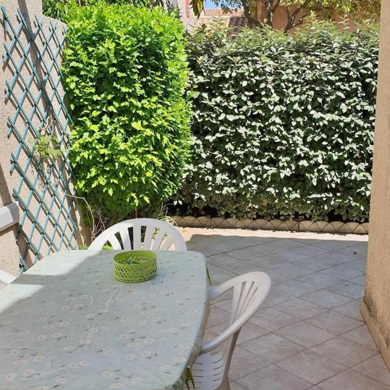 Charmant pavillon avec mezzanine, à 900m de la plage, parking privé, pour 4 personnes à Argelès-sur-Mer - FR-1-388-113 - Maison de Vacances (4 Adultes) - 1