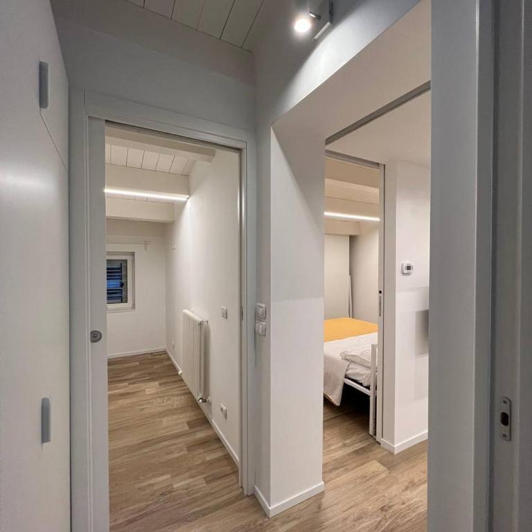 CASA KLIMT vicinissima al mare parcheggio privato gratuito se disponibile - Two-Bedroom Apartment - 15