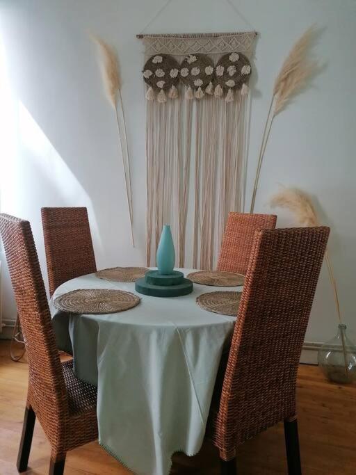 Chez mamie framboise centre ville avec courette - Appartement 1 Chambre - 24