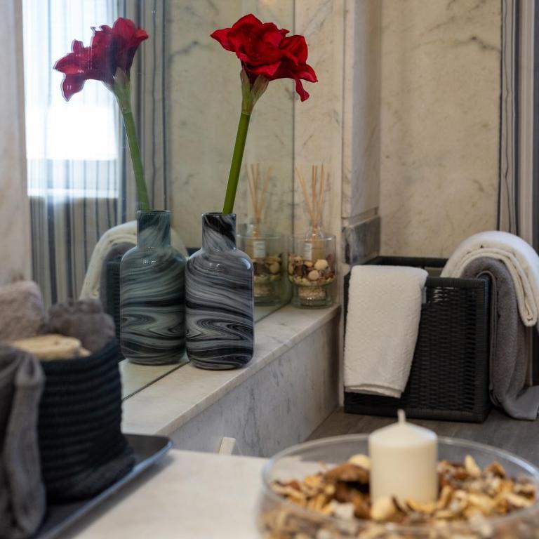 SUITE184 - Deluxe Room - 1