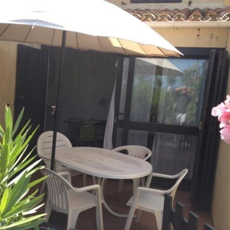 Villa 2 pièces, 4 couchages, face à la mer, parking privé, proche commerces, plage à 300m. - FR-1-81-474 - Villa - 1