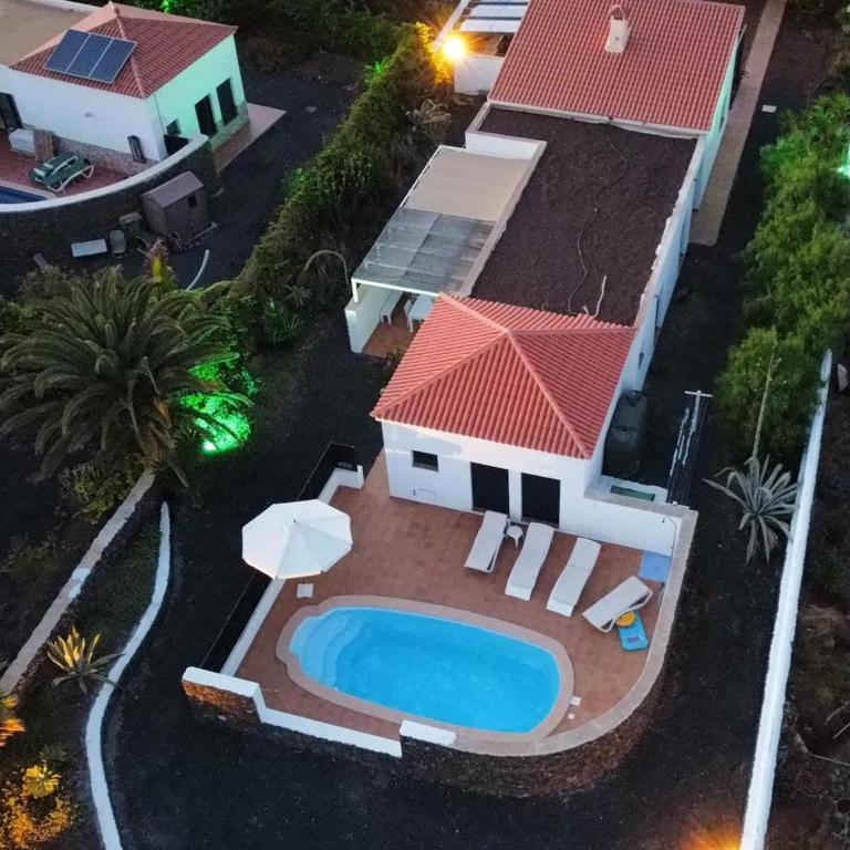 SURFWHITEHOUSE - Three-Bedroom Villa - 3