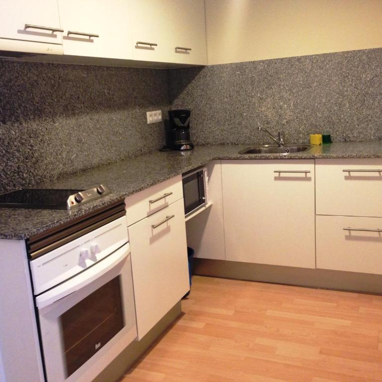 Apartaments Muntaner I - Apartamento de 3 dormitorios - 10