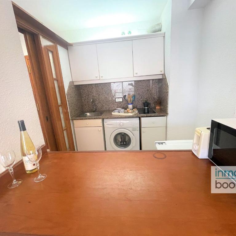 Novelty Beach 2 Salou, climatizado, piscina y playa - Apartamento de 1 dormitorio - 23
